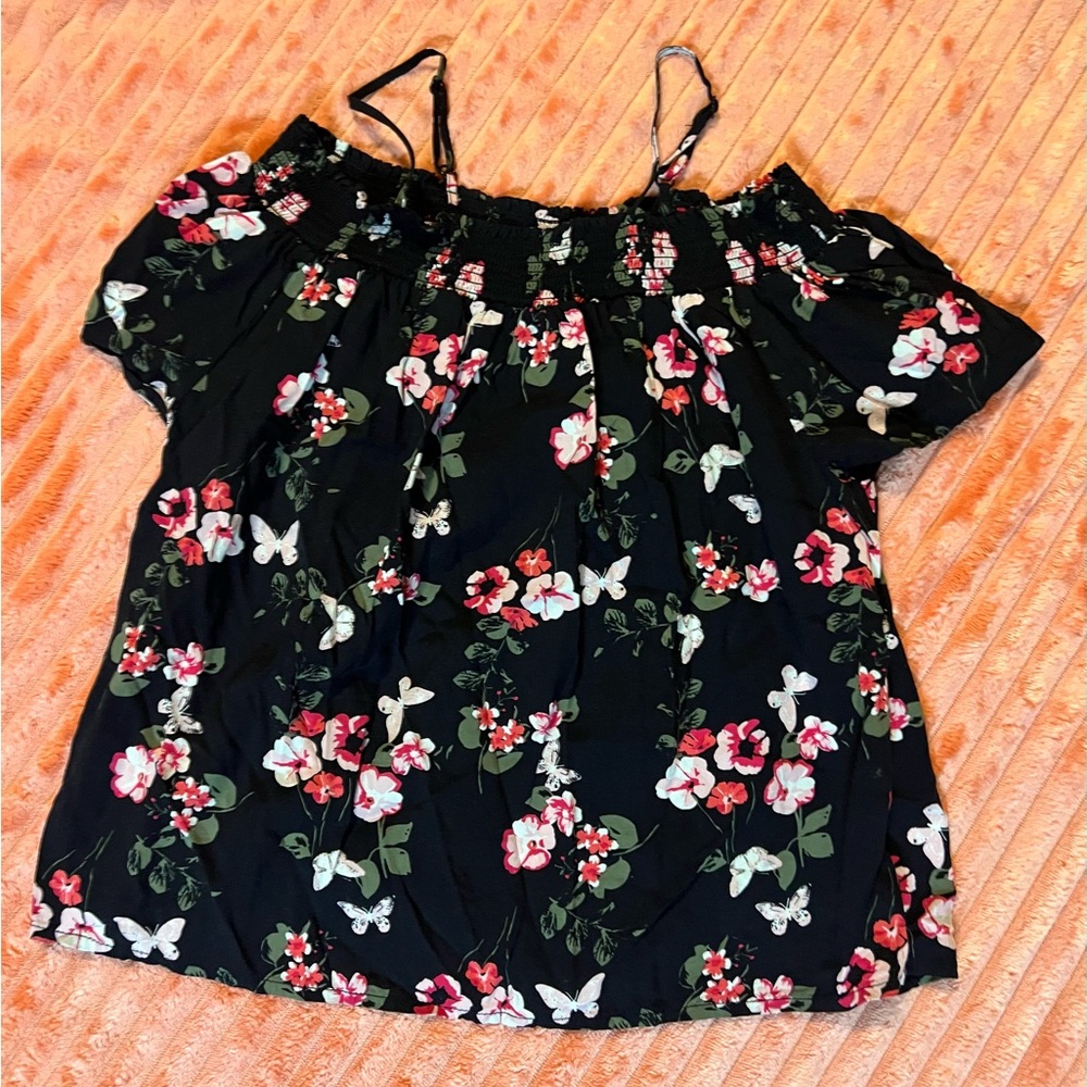 Floral off the shoulder top. Good used conditions.